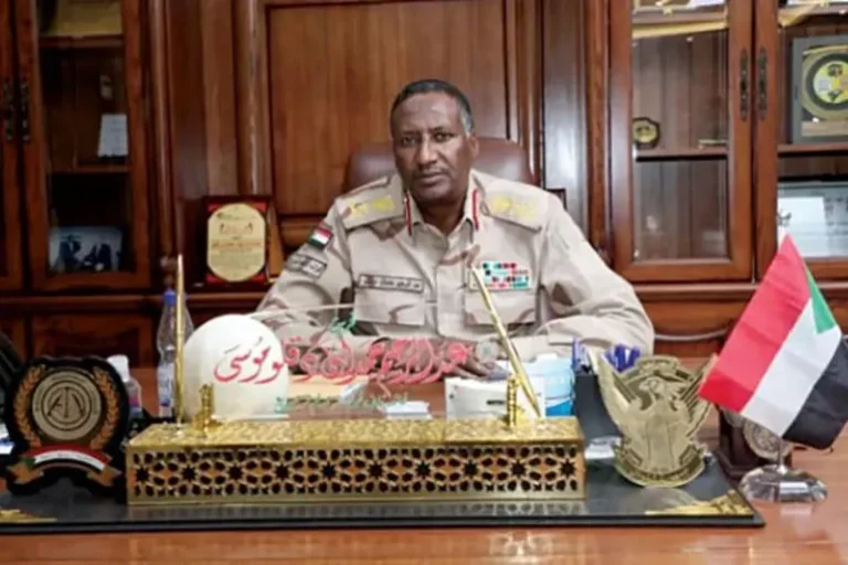 الاتحاد الأوروبي يفرض عقوبات على عبد الرحيم دقلو بتهم ارتكاب انتهاكات جسيمة في السودان
