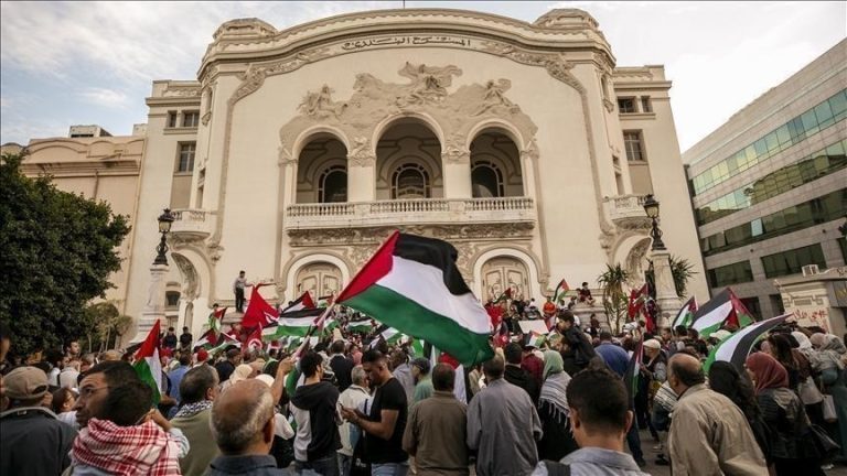 وقفة احتجاجية في تونس تنديدًا بخرق إسرائيل اتفاق وقف إطلاق النار في غزة
