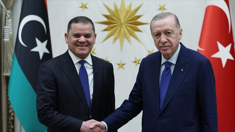 اتصال هاتفي بين أردوغان والدبيبة لبحث التعاون الثنائي وتطورات الأوضاع في ليبيا