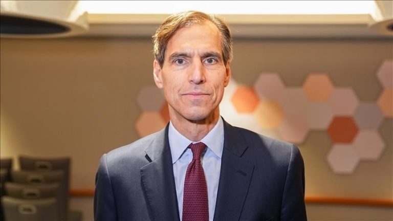 البنك الأوروبي لإعادة الإعمار يرفع استثماراته في تركيا إلى 2.2 مليار يورو خلال 2025
