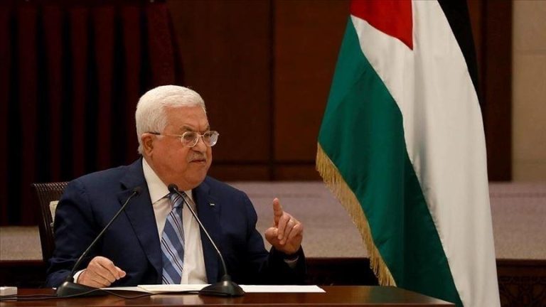 عباس: ماضون على نهج عرفات حتى تحقيق الدولة الفلسطينية وعاصمتها القدس