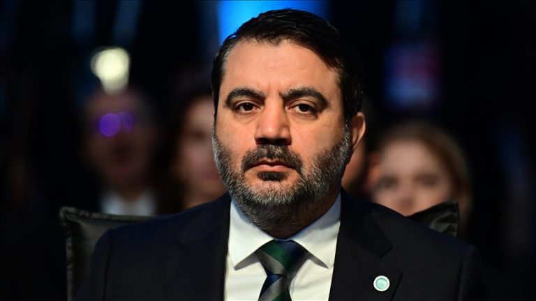 وزير الخارجية السوري يصل البحرين للمشاركة في مؤتمر “حوار المنامة 2025”