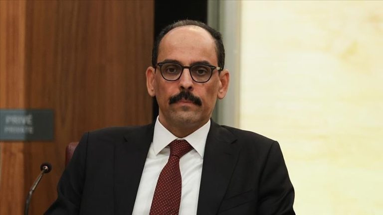 لقاء ثلاثي في القاهرة لبحث المرحلة الثانية من وقف إطلاق النار في غزة
