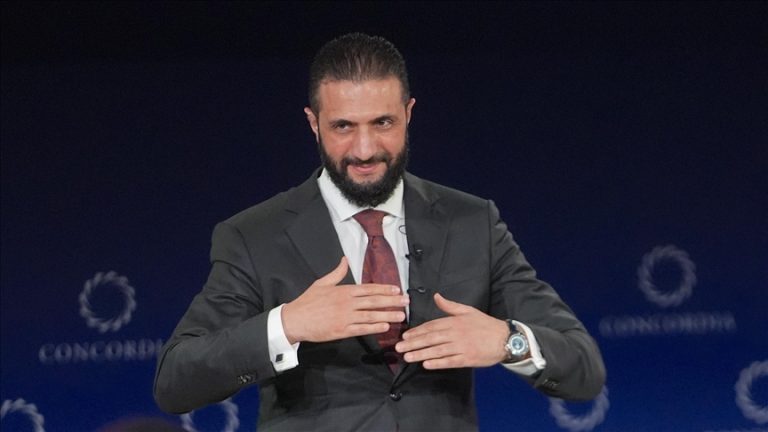 الولايات المتحدة ترفع اسم الرئيس السوري أحمد الشرع من قائمة العقوبات تمهيدًا لزيارته إلى واشنطن