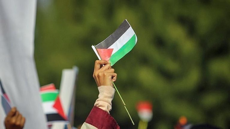 جنوب إفريقيا تُزعج إدارة ترامب بمواقفها الخارجية… وأستاذ علوم سياسية يوضح الأسباب