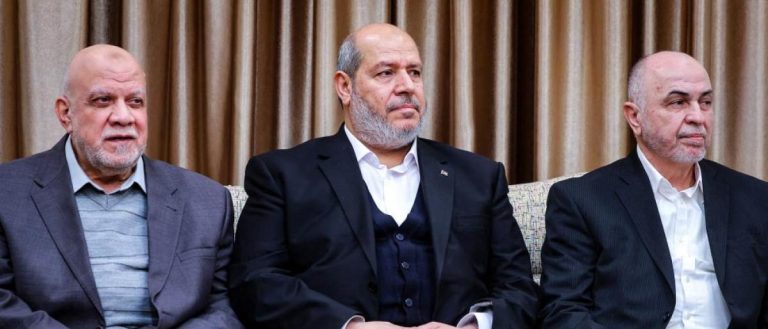 وفد “حماس” يبحث في مصر المرحلة الثانية من اتفاق غزة