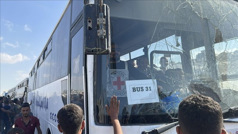 حماس تعلن تسلم قائمة تضم 1468 أسيرًا من غزة معتقلين لدى إسرائيل