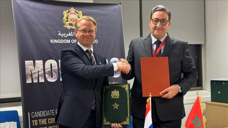 المغرب وهولندا يوقعان اتفاقية جديدة لتعزيز التعاون في النقل البحري