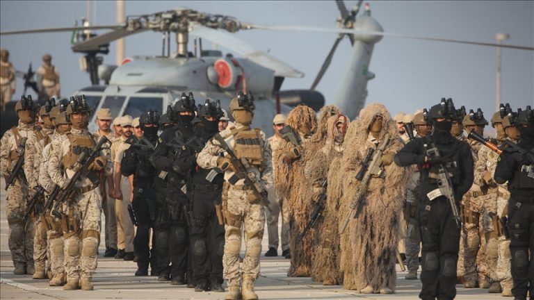 انطلاق مناورات “الموج الأحمر 8” في جدة بمشاركة 6 دول لتعزيز أمن البحر الأحمر