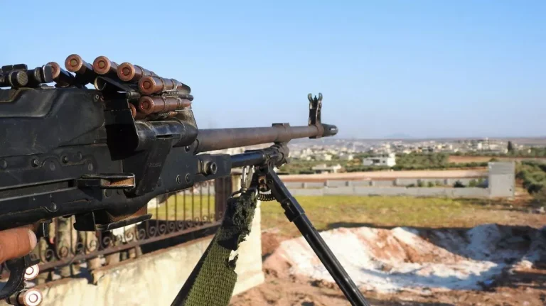 تجدد الاشتباكات بين قسد وقوات الأمن السوري في حلب
