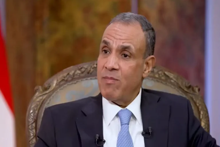 مصر وقطر تبحثان تعزيز التعاون وتنفيذ اتفاق شرم الشيخ للسلام خلال لقاءات وزير الخارجية في منتدى الدوحة