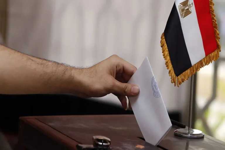 مكاسب وخسائر الأحزاب في إعادة انتخابات الدوائر الملغاة.. تراجع الكبار وصعود المستقلين