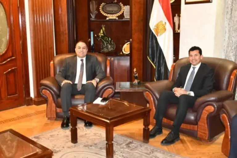 وزير الشباب والرياضة يشهد توقيع عقد رعاية منتخب مصر للكرة الطائرة البارالمبية مع بنك نكست