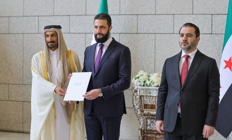 الرئيس السوري يتقبل أوراق اعتماد سفيري قطر والإمارات
