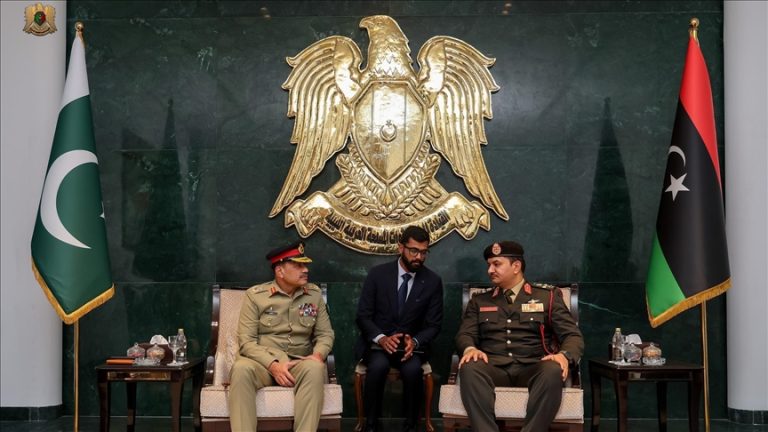 قوات شرق ليبيا تعلن توقيع اتفاقية تعاون عسكري مع الجيش الباكستاني