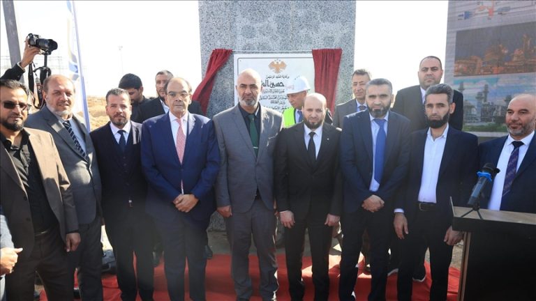سوريا تدشّن محطة كهرباء بقدرة 1000 ميغاواط في دير الزور ضمن خطة إعادة الإعمار