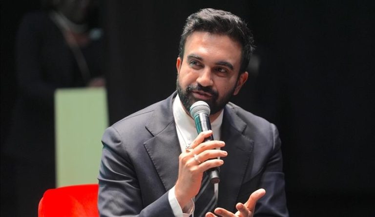عمدة نيويورك المنتخب زهران ممداني يتعهد بمكافحة الإسلاموفوبيا والعنصرية ضد الفلسطينيين