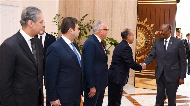الرئاسة المصرية تحدد «خطوطًا حمراء» في السودان: المساس بوحدة البلاد يهدد الأمن القومي المصري