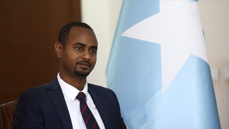 وزير الموانئ والنقل الصومالي الشراكة مع تركيا تحولت إلى تعاون استراتيجي متعدد الأبعاد