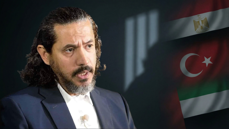 منظمة عدالة لحقوق الإنسان: عام على احتجاز الشاعر عبد الرحمن يوسف بعد ترحيله قسرًا إلى الإمارات