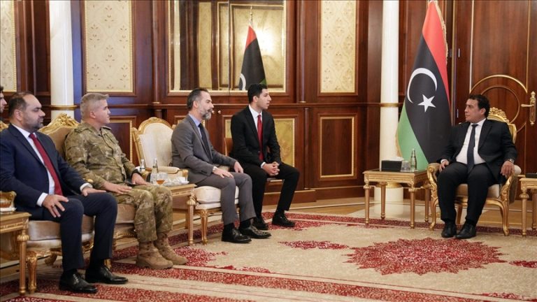السفير التركي لدى ليبيا يؤكد استمرار التحقيقات في حادث سقوط طائرة رئيس أركان الجيش الليبي