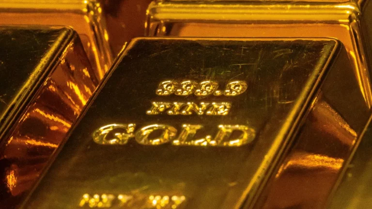 سعر الذهب يرتفع لأعلى مستوياته متجاوزا 4900 دولار للأونصة