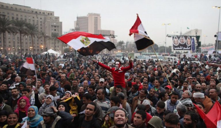 ثورة 25 يناير..حلم لم يتحقق وآمال وطنية عالقة في أفق الماضي