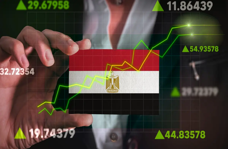 رويترز: ارتفاع توقعات نمو الاقتصاد المصري إلى 4.9%