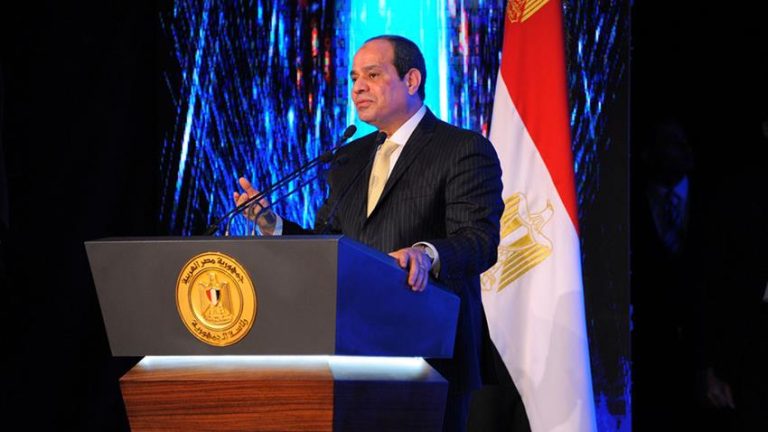 في عيد الشرطة.. السيسي يجدد رواية 2013 وينفي مسؤوليته عن إراقة الدماء