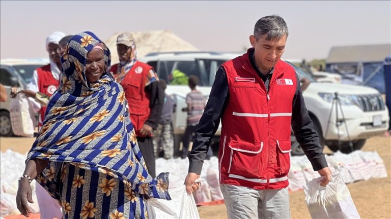 الولايات المتحدة ترحب بتمديد فتح معبر أدري وتدعو لتسهيل وصول المساعدات إلى السودان