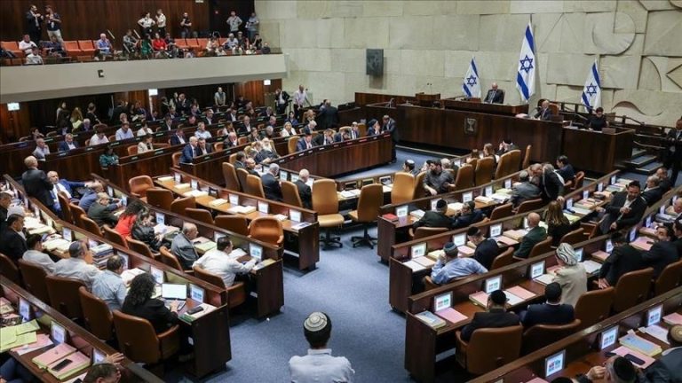 إسرائيل تؤجل التصويت على مشروع الميزانية بسبب خلاف مع الأحزاب الدينية