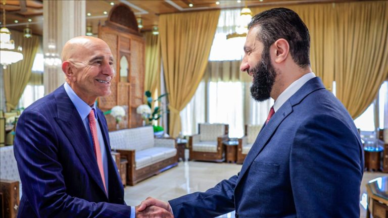المبعوث الأمريكي إلى سوريا يلتقي الشرع والشيباني في دمشق ويؤكد دعم واشنطن لمسار الانتقال