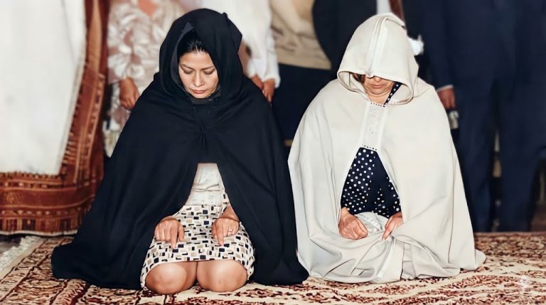 أحمد كناني يكتب: صلاة في حقل الحداثة: أم كلثوم ووسيلة بن عمار في جامع الزيتونة!