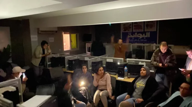 منظمات حقوقية وأحزاب سياسية تدين فض اعتصام صحفيي “البوابة نيوز” بالقوة