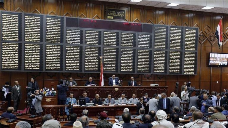 مجلس الشورى اليمني يرحب بحل «الانتقالي الجنوبي» ويدعو لمسار حواري جامع
