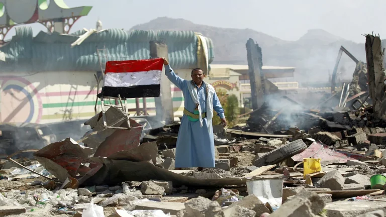 صحيفة من يملك أفريقيا: هل تغذي إسرائيل الحركات الانفصالية في اليمن والصومال وليبيا؟