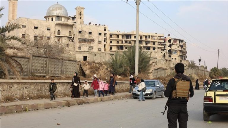 تعليق الدوام في مدارس وجامعات ودوائر حلب جراء قصف مدفعي لـ«قسد»