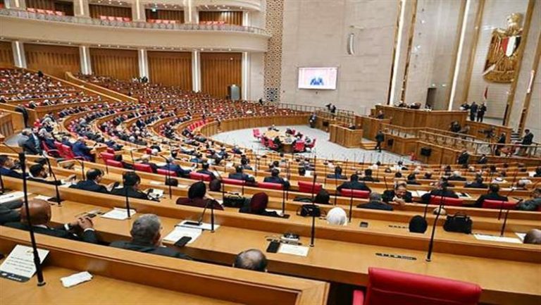 البرلمان يقر تعديلات قانون سجل المستوردين لتعزيز مرونة الاقتصاد وضبط السوق
