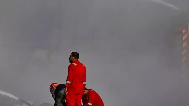 جحيم في مصفاة بيجي.. انفجار الكابسة يلتهم العمال ويشعل أكبر قلاع النفط بالعراق