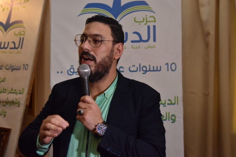 حمدي إشطا يشكك في شرعية انتخابات حزب الدستور ويدعو إلى مسار موحّد يحقق الصالح العام