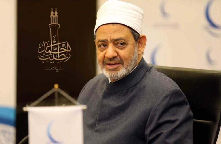 مصر.. تحرك عاجل للنيابة العامة بعد ظهور محتوى منسوب زورا لشيخ الأزهر أحمد الطيب