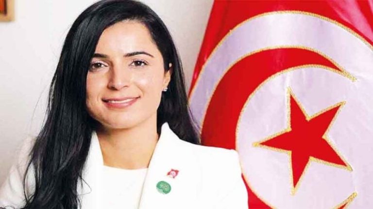 اعتقال الناشطة ألفة الحامدي يثير تساؤلات حول ملف الحريات السياسية في تونس