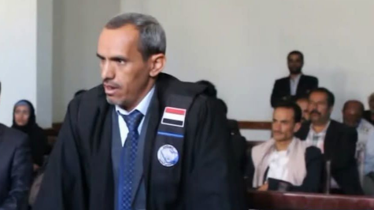 تقرير حقوقي يكشف تورط مليشيا الحوثي في 382 انتهاكا ضد المحامين خلال ثلاثة أعوام