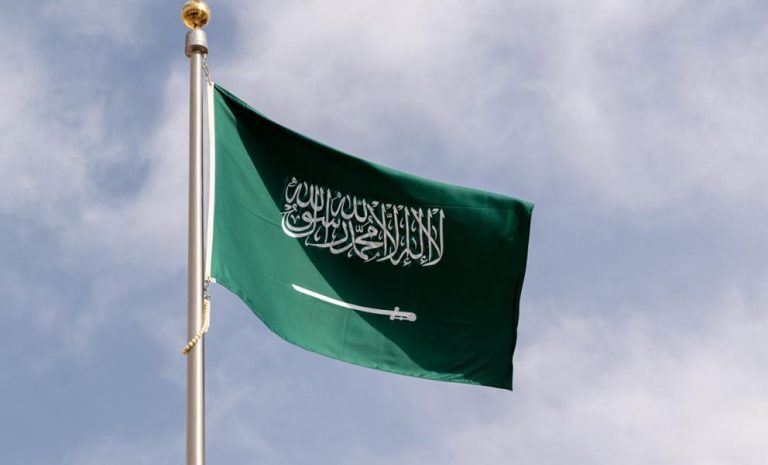 نفي سعودي لتغير موقف المملكة من التصعيد ضد إيران