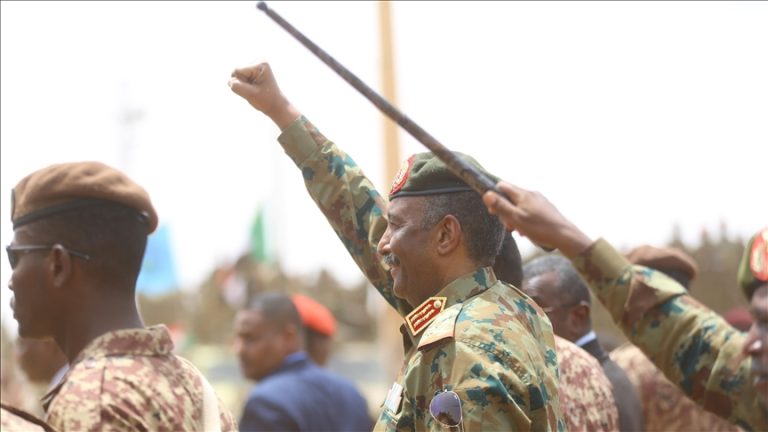 البرهان: نرحب بالسلام في السودان لكن لا هدنة تعيد من قتل ونهب وشرّد