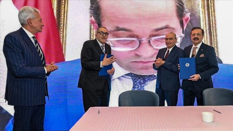 منتدى تركي مصري في العلمين لتعزيز التعاون التجاري والاستثماري