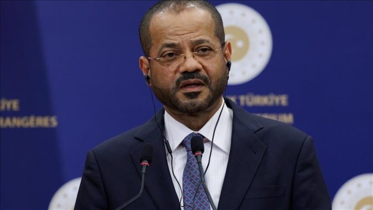 عمان: إيران توافق على التخلي عن مخزون اليورانيوم المخصب حال التوصل لاتفاق مع واشنطن