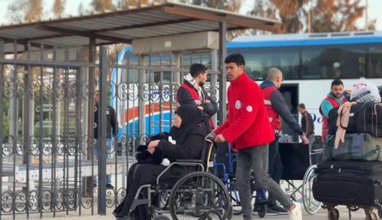 معاناة إنسانية مستمرة في قطاع غزة وسط تزايد أعداد الضحايا والجرحى