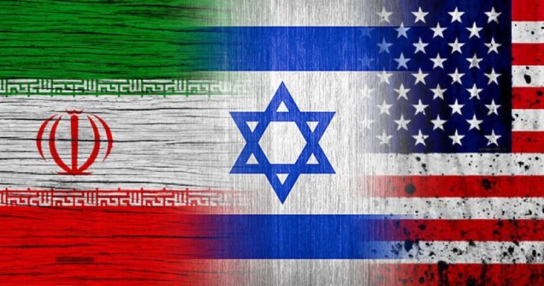 صحيفة أمريكية تكشف تقاسم الأدوار بين أمريكا وإسرائيل في ضرب إيران