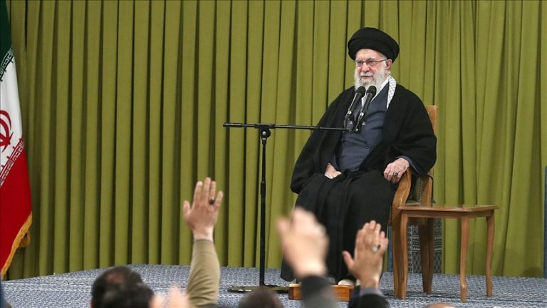 خامنئي: أعداء إيران يتوقون لما قبل الثورة ويجب تحطيم هذه الآمال